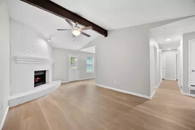 6219 Kelly Elliott Road, Arlington, TX 76001 - Photo 4