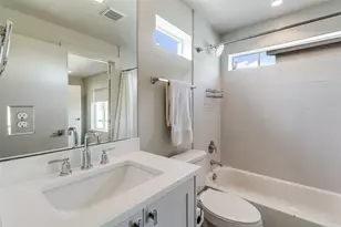 5907 Lindell Ave, Dallas, TX 75206 - Photo 12