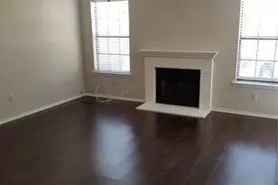 1223 Dallas Dr, Denton, TX 76205 - Photo 2