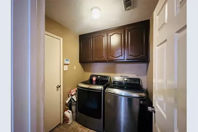 6728 Parkwood Drive, North Richland Hills, TX 76182 - Photo 6