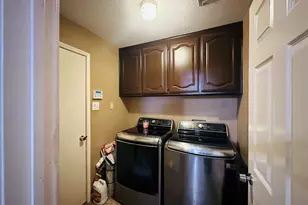 6728 Parkwood Dr, North Richland Hills, TX 76182 - Photo 6