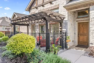3906 Crested Eagle Way, Arlington, TX 76005 - Photo 2