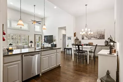 3906 Crested Eagle Way, Arlington, TX 76005 - Photo 10