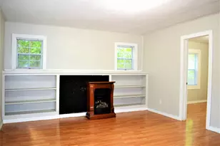 1301 Bernard St, Denton, TX 76201 - Photo 2
