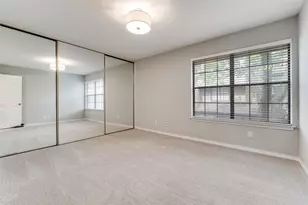 9910 Royal Ln, Dallas, TX 75231 - Photo 18
