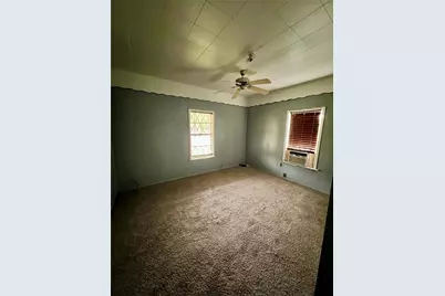 1803 Franklin Avenue #1, Bonham, TX 75418 - Photo 2