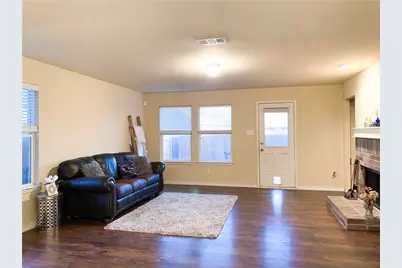 8832 Elk Creek Lane, Fort Worth, TX 76123 - Photo 6