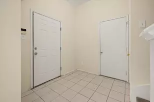 714 Jalisco Plaza, Dallas, TX 75211 - Photo 18