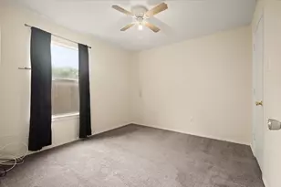 714 Jalisco Plaza, Dallas, TX 75211 - Photo 20