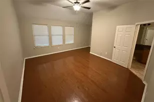 9220 Water Oak Dr, Arlington, TX 76002 - Photo 10
