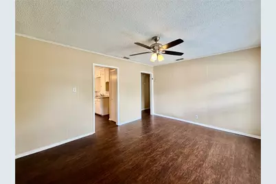 1609 Wayne Street, Denton, TX 76209 - Photo 2
