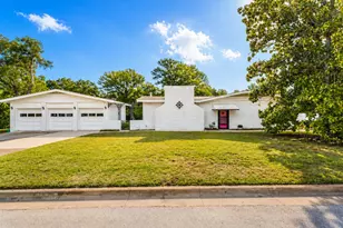 203 Lakeridge Rd, Lakeside, TX 76108 - Photo 1