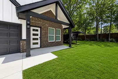 3104 Delafield Lane, Dallas, TX 75227 - Photo 2