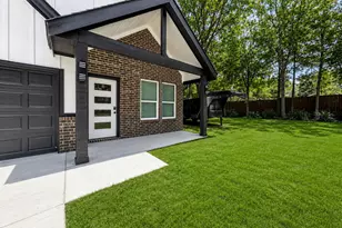3104 Delafield Ln, Dallas, TX 75227 - Photo 2