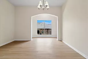 11000 Owl Creek Dr, Fort Worth, TX 76179 - Photo 12