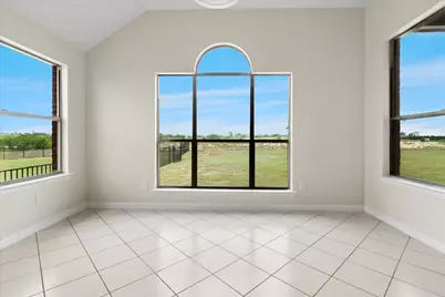 11000 Owl Creek Drive, Fort Worth, TX 76179 - Photo 10