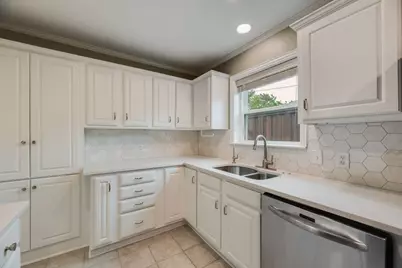 9620 Lynbrook Drive, Dallas, TX 75238 - Photo 4