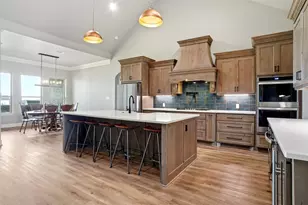 12005 Bella Vino Dr, Fort Worth, TX 76126 - Photo 8