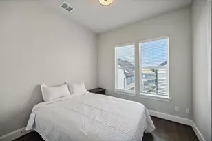 2268 Alterbrook Ln, Dallas, TX 75219 - Photo 22