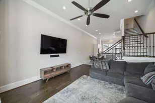 2268 Alterbrook Ln, Dallas, TX 75219 - Photo 14