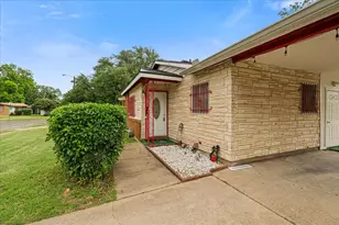313 Dearborn St, Waco, TX 76704 - Photo 2