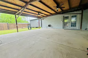 107 N Forest Crest Dr, Garland, TX 75042 - Photo 4