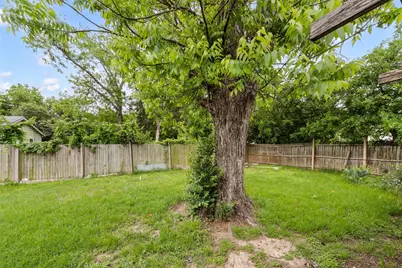 2709 Speight Avenue, Waco, TX 76711 - Photo 14