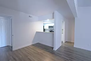 12816 Midway Rd, Dallas, TX 75244 - Photo 10