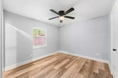 2210 El Paso Street, Grand Prairie, TX 75051 - Photo 16