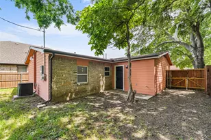 2210 El Paso St, Grand Prairie, TX 75051 - Photo 24