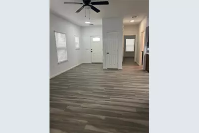 4716 Joseph Wiley Street, Dallas, TX 75210 - Photo 8
