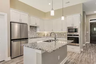 31 Golf Walk Cir, Denison, TX 75020 - Photo 6