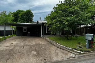 484 S 1st Ave, Stephenville, TX 76401 - Photo 2