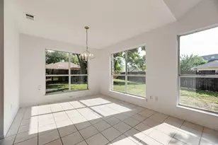 2871 Red Oak Dr, Grand Prairie, TX 75052 - Photo 6