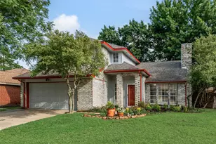 2871 Red Oak Dr, Grand Prairie, TX 75052 - Photo 2