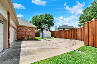 4017 Bridgeport Drive, Plano, TX 75093 - Photo 34