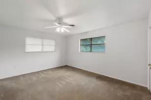 8718 Panther Dr, Woodway, TX 76712 - Photo 18