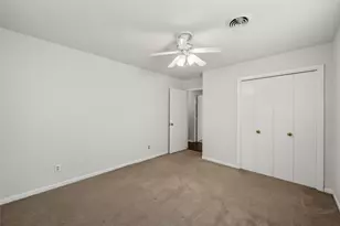 8718 Panther Dr, Woodway, TX 76712 - Photo 12