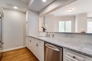 3401 Lee Pkwy, Dallas, TX 75219 - Photo 6
