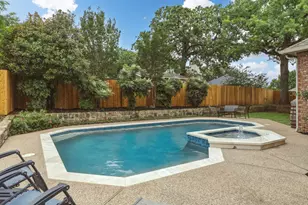 7612 Oak Knoll Dr, North Richland Hills, TX 76182 - Photo 1