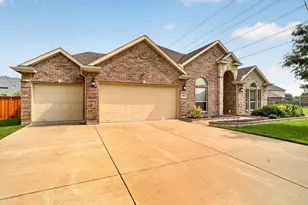 2904 Alta, Grand Prairie, TX 75054 - Photo 2