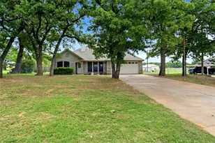 109 Sanchez Creek Ct, Weatherford, TX 76088 - Photo 2