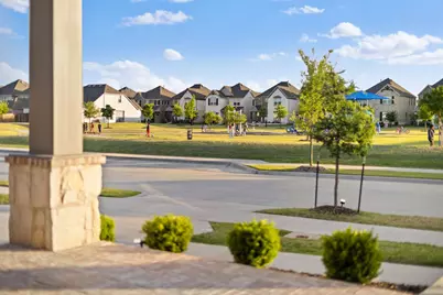 8808 Royal Star Road, Rowlett, TX 75089 - Photo 6