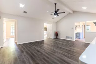 5201 Rustle Leaf Dr, Arlington, TX 76017 - Photo 22