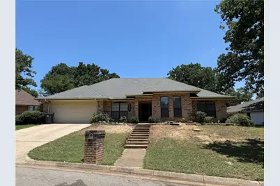 5201 Rustle Leaf Drive, Arlington, TX 76017 - Photo 1