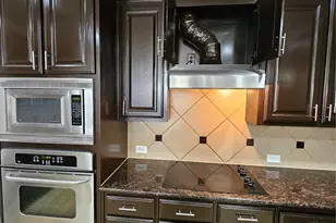 9208 Dillon Trail, Irving, TX 75063 - Photo 12