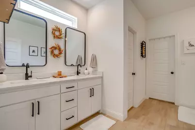 2217 Forest Hill Lane, Granbury, TX 76048 - Photo 22