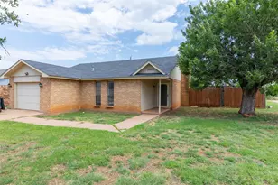 3902 Karen Dr, Abilene, TX 79606 - Photo 2