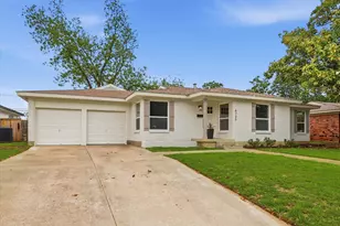 6705 Park Pl Dr, Richland Hills, TX 76118 - Photo 1