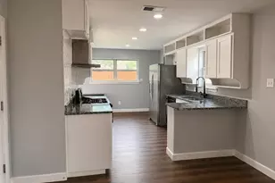812 Irwin Dr, Hurst, TX 76053 - Photo 8